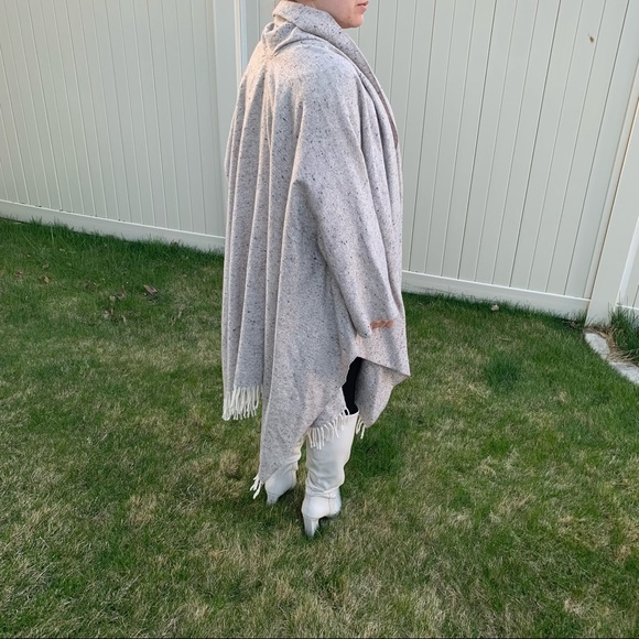 Clifford & Wills Poncho/Cape with Tie Scarf & Fringe - Picture 7 of 12